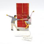 Ζευγάρι φιγούρα σε κόκκινη πόρτα