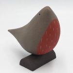 Χειροποίητος κεραμικός "κοκκινολαίμης" γκρι (0011)