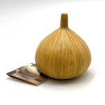 Χειροποίητο κεραμικό γούρι-σύκο μπεζ (0075)